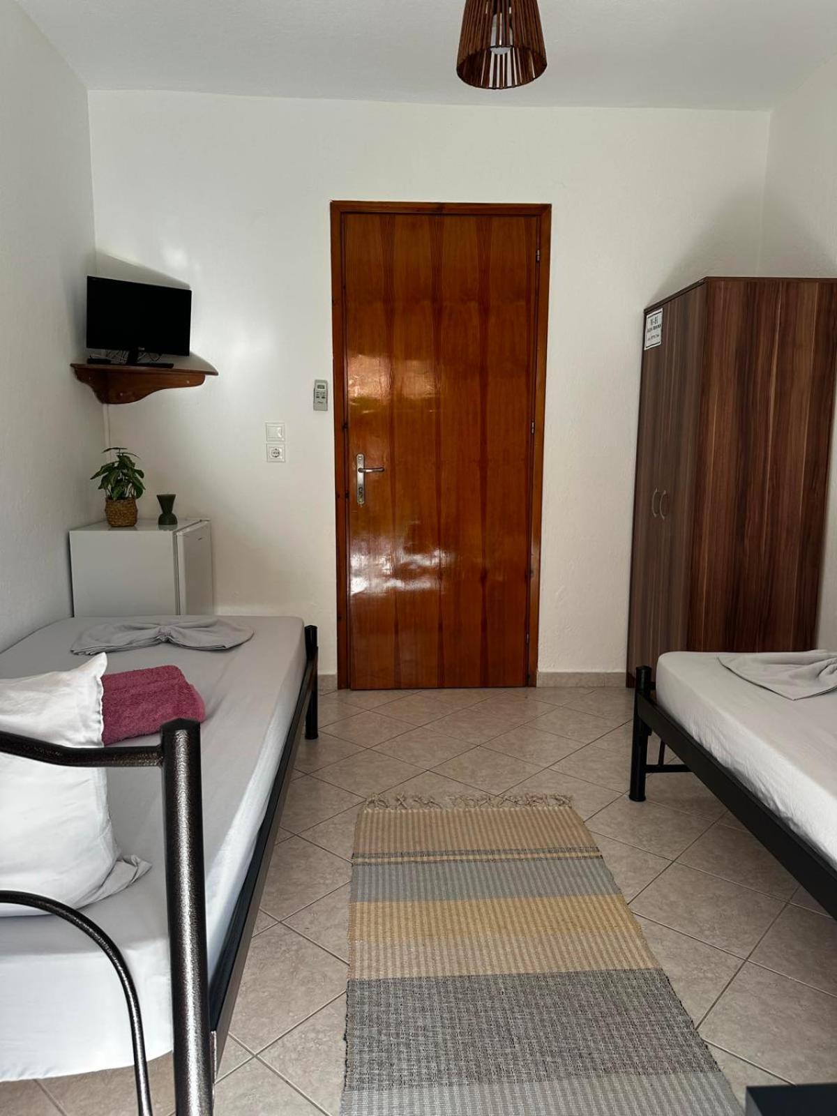Elena Rooms-Apartments Asproválta Eksteriør bilde