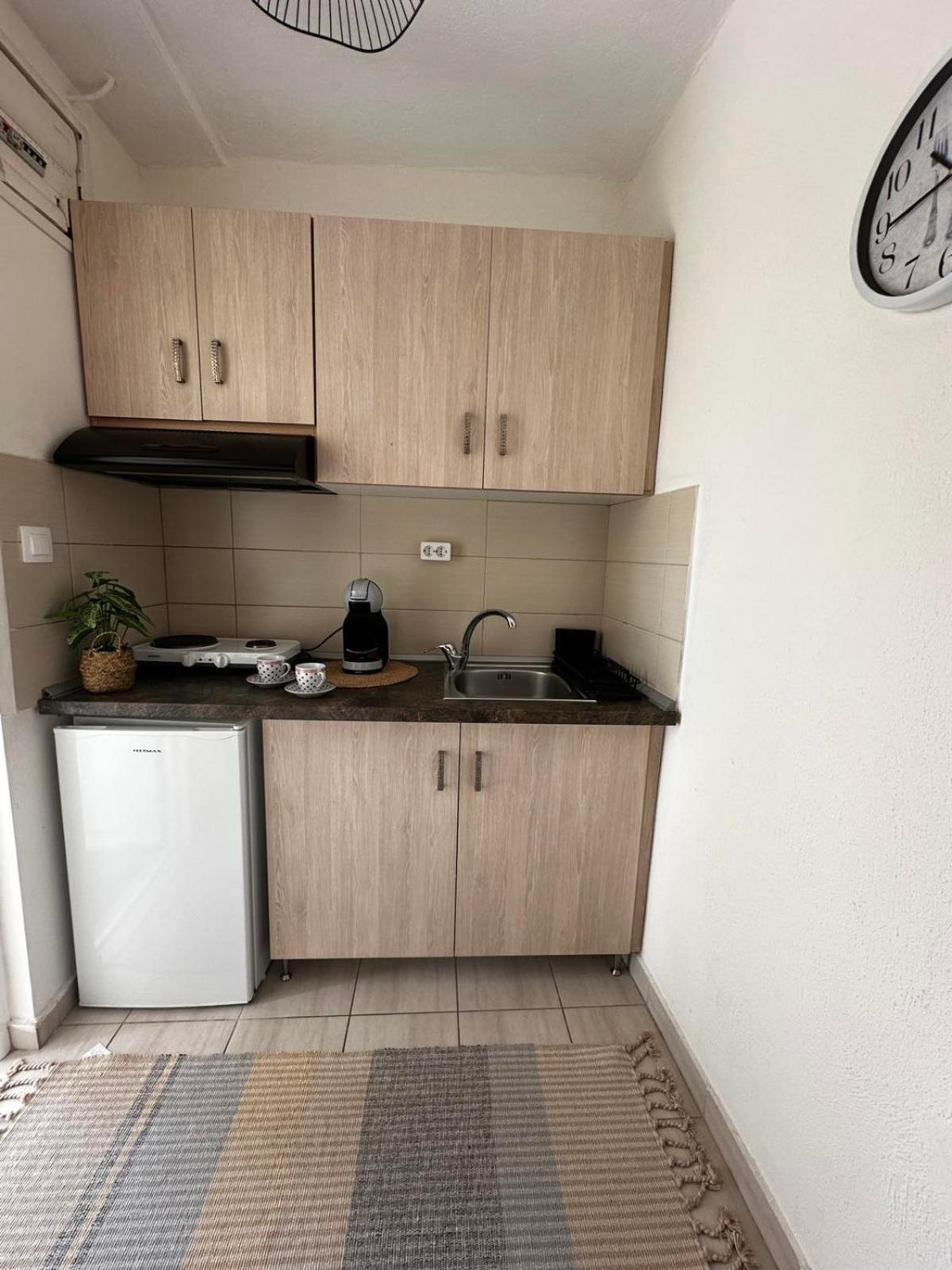 Elena Rooms-Apartments Asproválta Eksteriør bilde