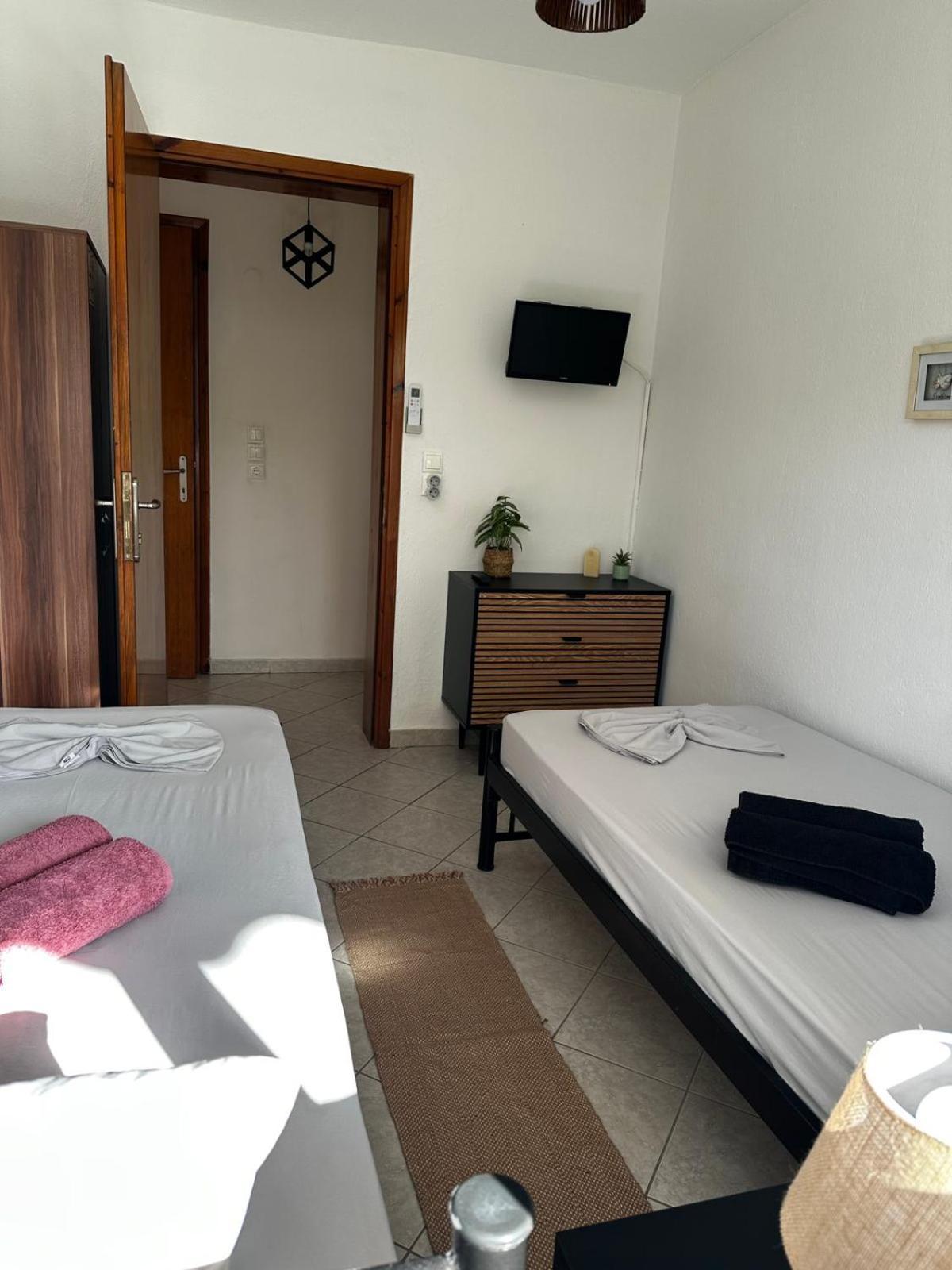 Elena Rooms-Apartments Asproválta Eksteriør bilde